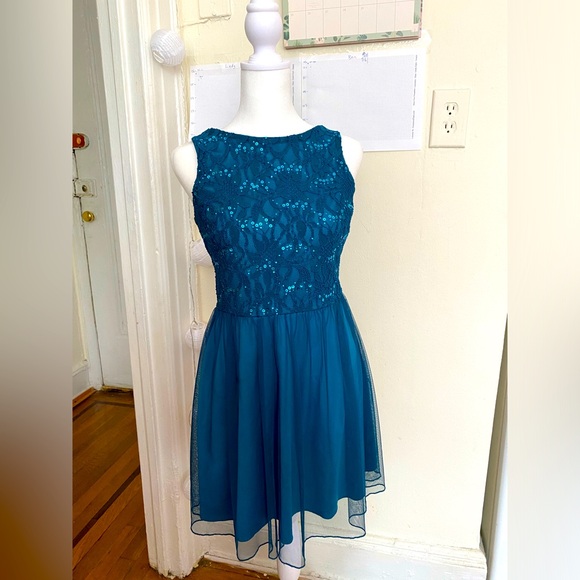 SPEECHLESS Junior’s Sequin Tulle Dress Size 7 - Picture 1 of 6